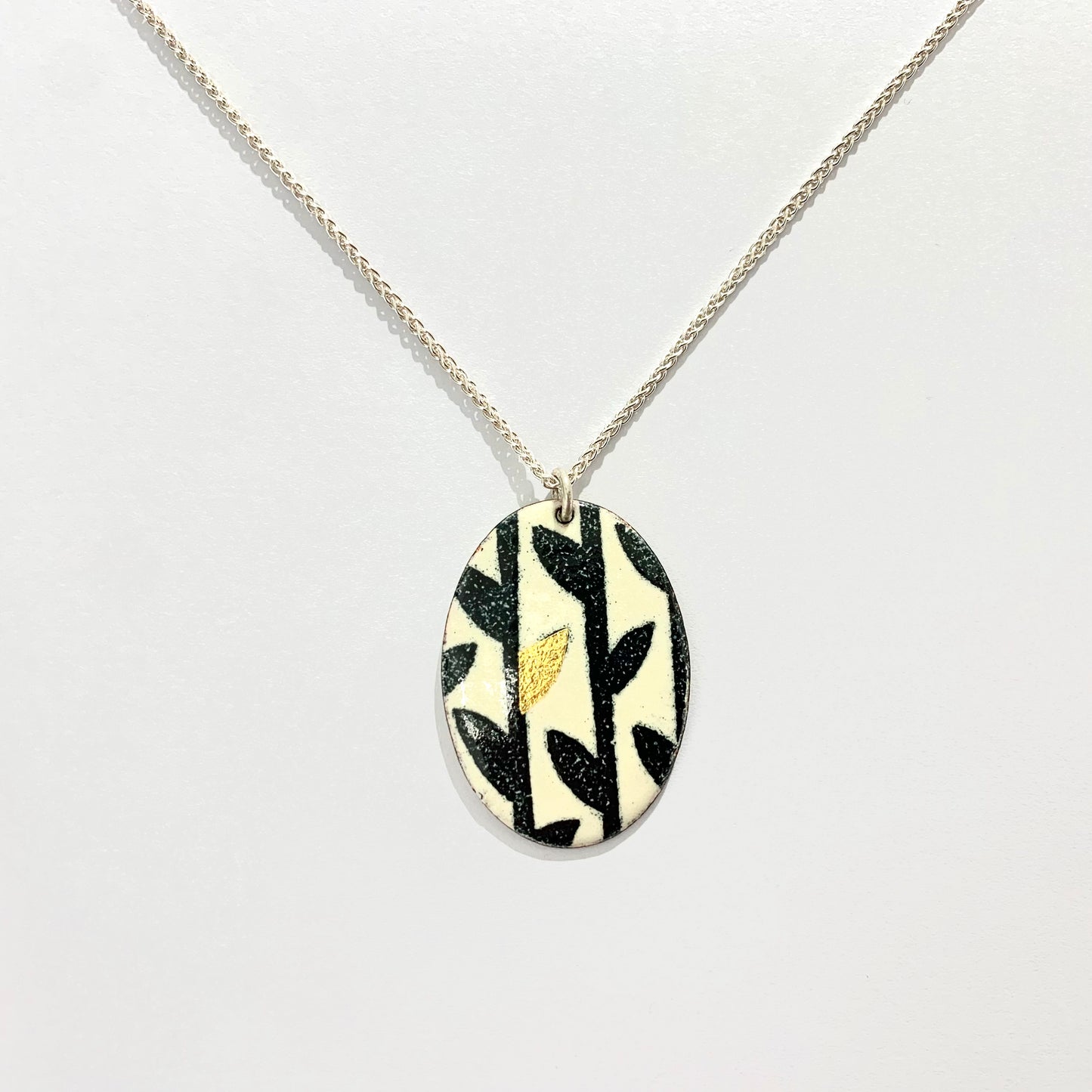 Black and Cream Pendant